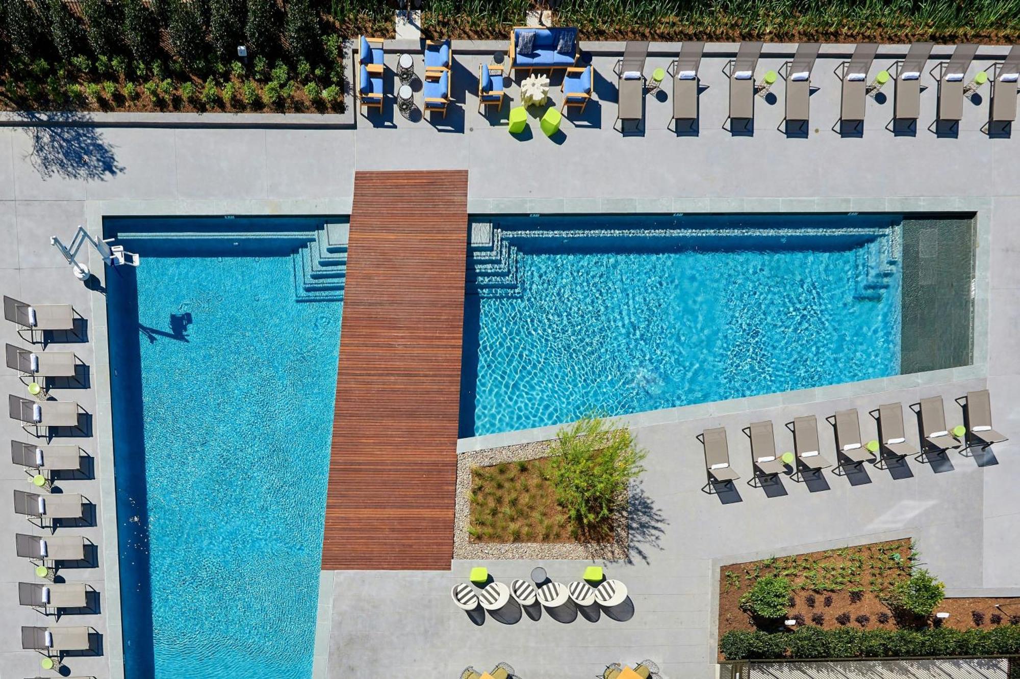 בריאן The Stella Hotel, Autograph Collection מראה חיצוני תמונה